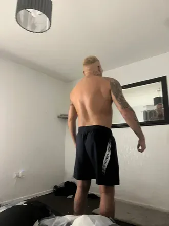 OnlyFans account  andywaldron header 1
