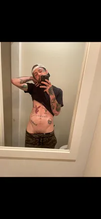 OnlyFans cuenta hotneighbornextdoor header 2