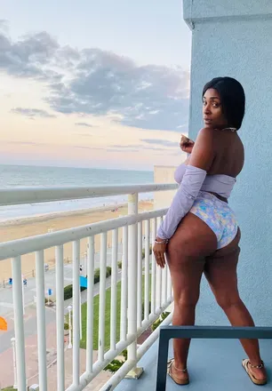 OnlyFans account  melodicmel avatar 1