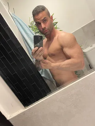 OnlyFans account  physique88 avatar 1
