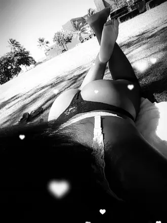 OnlyFans account  junebug97 header 2