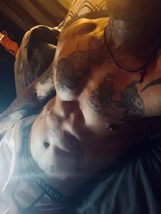 OnlyFans cuenta smokey407 header 2