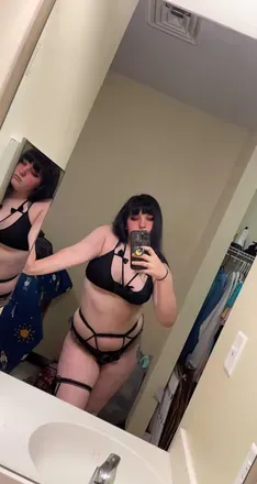 OnlyFans cuenta louliv1 avatar 1