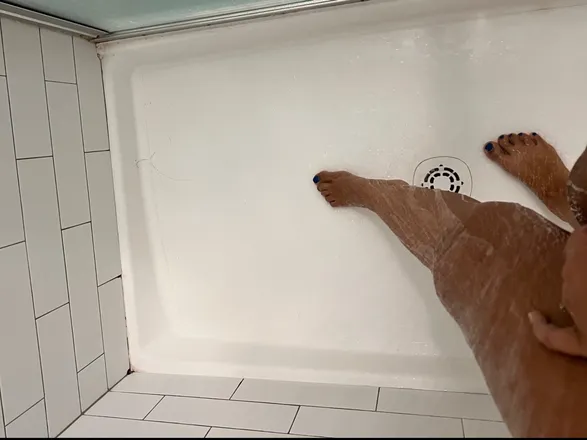 OnlyFans account  sunrae22 header 2
