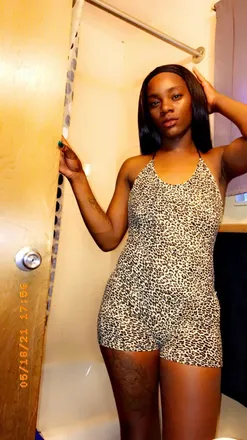 OnlyFans cuenta yourfavlatte header 2