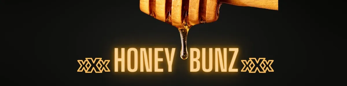 OnlyFans account  xxxhoneybunzxxx header 1