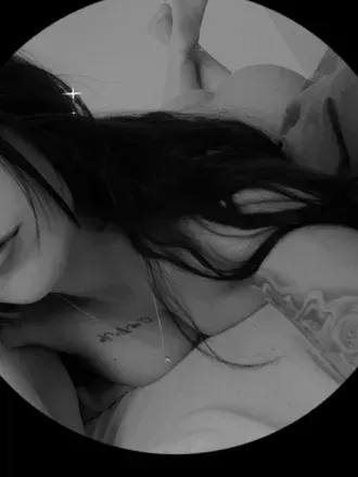 OnlyFans cuenta mini_momentsxx avatar 1