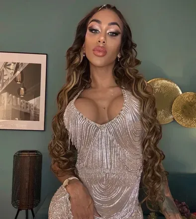 OnlyFans cuenta alehia24cm avatar 1