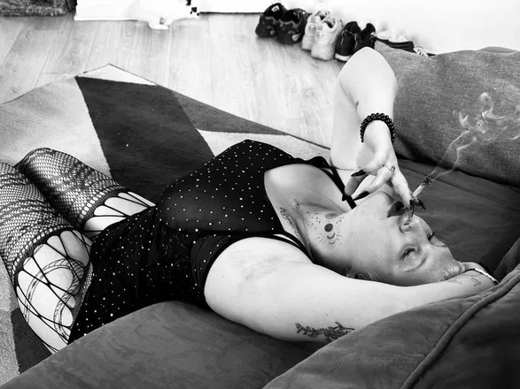 OnlyFans cuenta willowkitty1 header 2