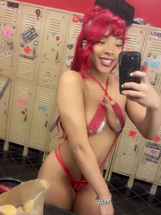 OnlyFans cuenta sexyylexyy2u avatar 1
