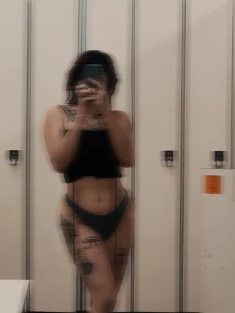 OnlyFans cuenta swe3tdark header 2