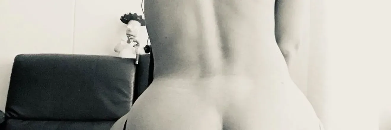 OnlyFans account  hotfamilyadventures header 2