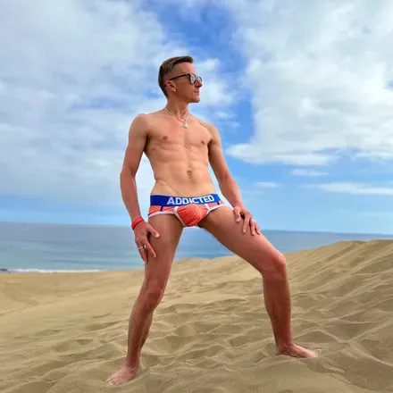 OnlyFans account  rainbow_igor avatar 1