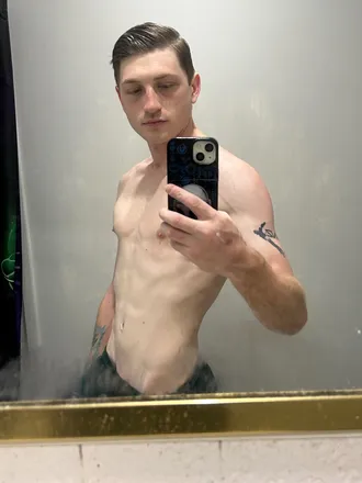 OnlyFans cuenta uaintskuxx header 2