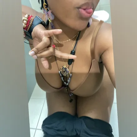 OnlyFans cuenta cambunny19 header 2
