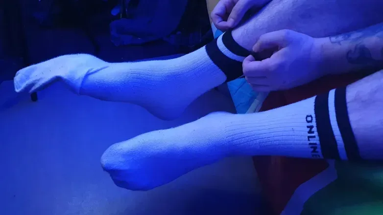 OnlyFans cuenta senpai_feet header 2