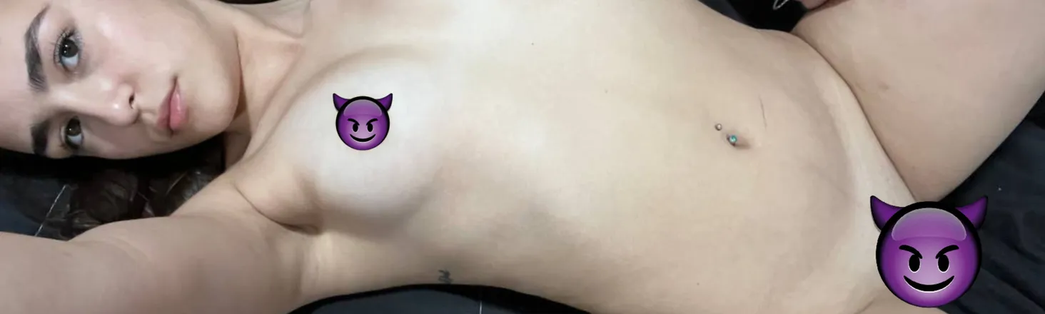 OnlyFans cuenta skylarrxx header 2