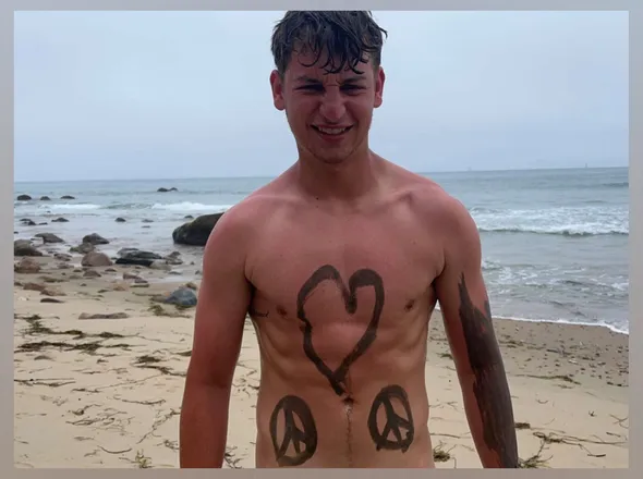 OnlyFans account  romlong header 2