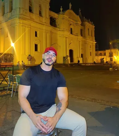 OnlyFans cuenta peachyboyb avatar 1