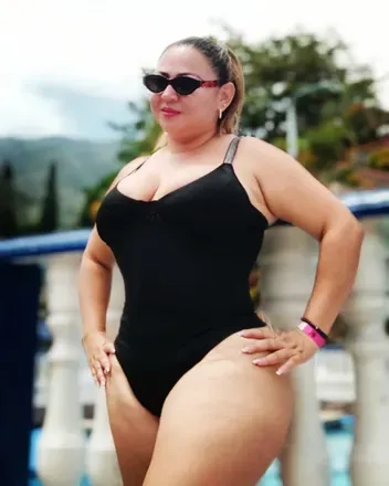 OnlyFans cuenta cielo765 header 2