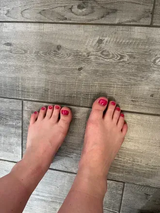 OnlyFans cuenta feet_pics_lola99 avatar 1