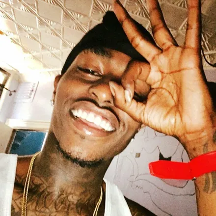 OnlyFans cuenta hennyandion header 2