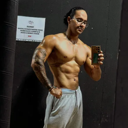OnlyFans cuenta chernandezfit header 2