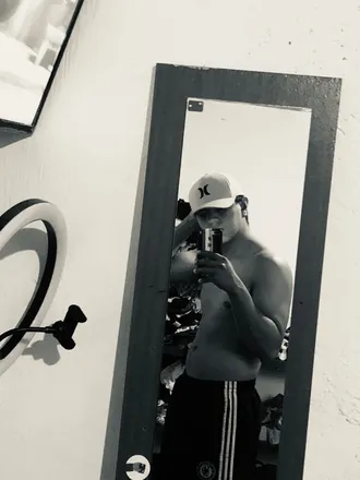 OnlyFans account  edgarsantos2 header 2