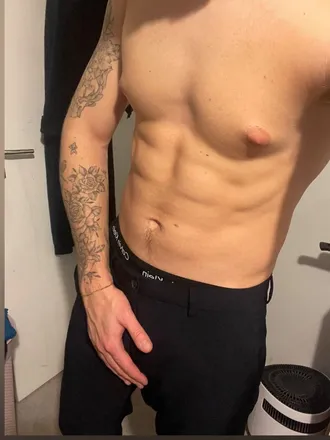 OnlyFans account  nicrerro9 header 2
