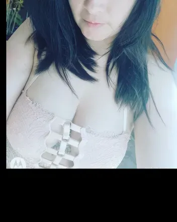 OnlyFans cuenta petitelaurel avatar 1