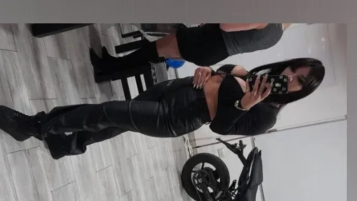 OnlyFans cuenta annamariexoxo header 2