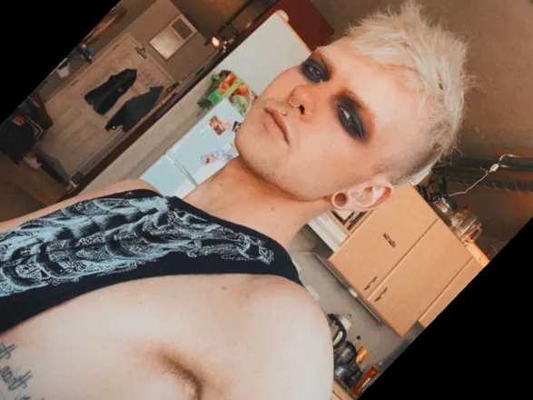 OnlyFans cuenta r_o_y_a_l header 2