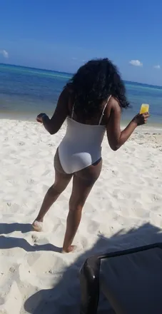 OnlyFans cuenta missyella90 header 2