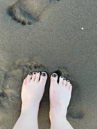 OnlyFans cuenta whitefeet69 header 2