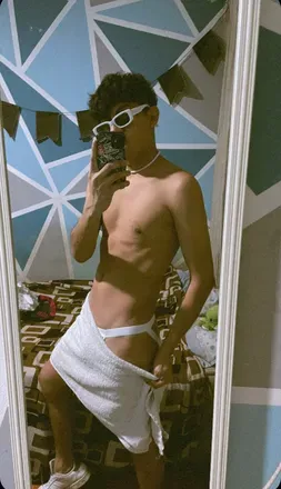 OnlyFans cuenta hot_skinny00 avatar 1