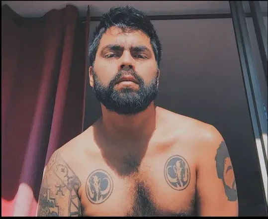 OnlyFans account  tralka avatar 1