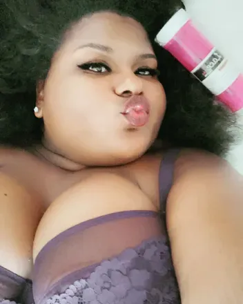 OnlyFans cuenta simplytina header 2