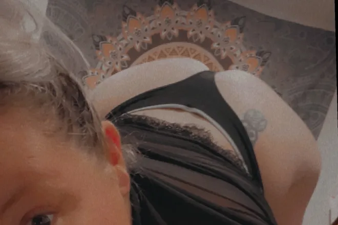 OnlyFans cuenta dabz-queen_420 header 2