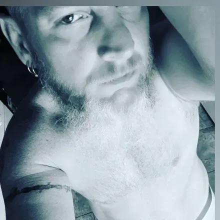 OnlyFans cuenta brat_dad_e avatar 1