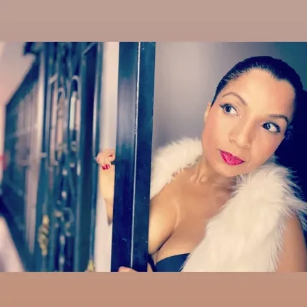 OnlyFans cuenta valentina_of2023 header 2