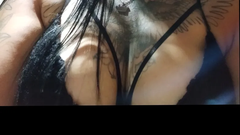 OnlyFans cuenta juliprado header 2