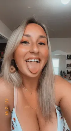 OnlyFans cuenta lilbby1010 avatar 1
