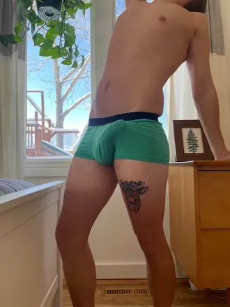 OnlyFans account  bareoutthere avatar 1
