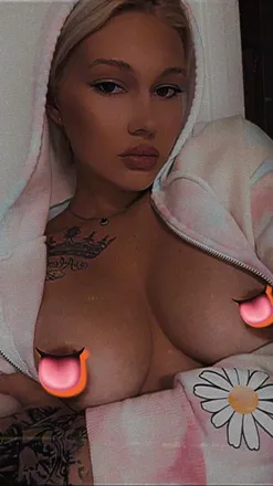 OnlyFans cuenta realbaddbarbbii previous_avatars_1 3