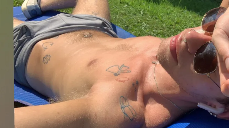 OnlyFans cuenta areyoujellis header 2