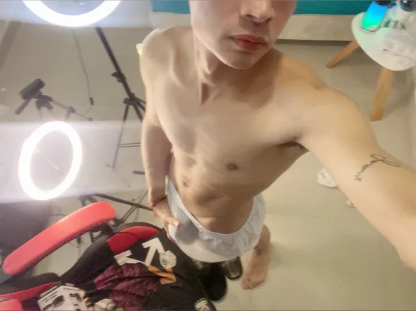 OnlyFans account  moises231997 header 2