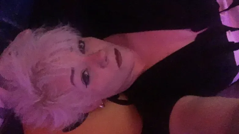 OnlyFans cuenta minawithyou header 2