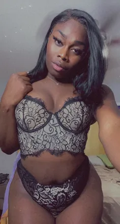 OnlyFans cuenta sashasimon22 header 2