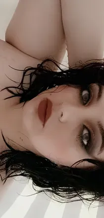OnlyFans cuenta x_xcrimsonx_x avatar 1