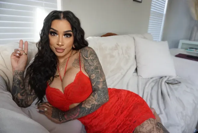 OnlyFans cuenta official_mimiperez header 2